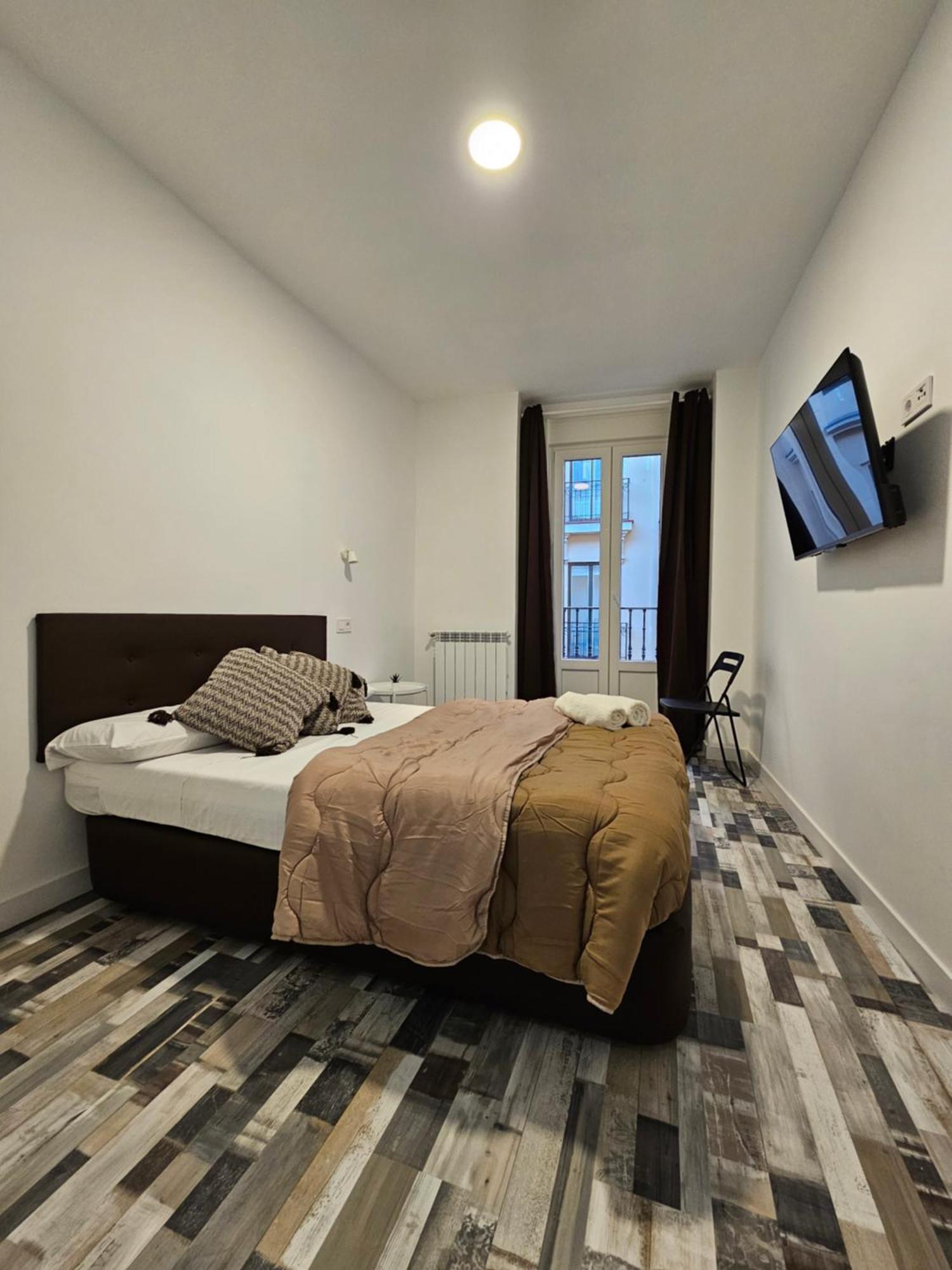 מדריד Hostal Andrea Granvia מראה חיצוני תמונה