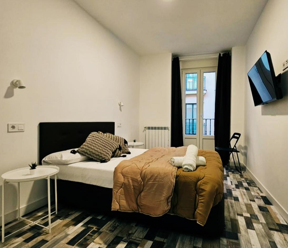 מדריד Hostal Andrea Granvia מראה חיצוני תמונה
